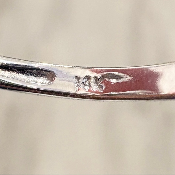 14K White Gold Prasiolite Ring: Trilliant Green Amethyst, Diamond Accent, Size 8 - Picture 11 of 12